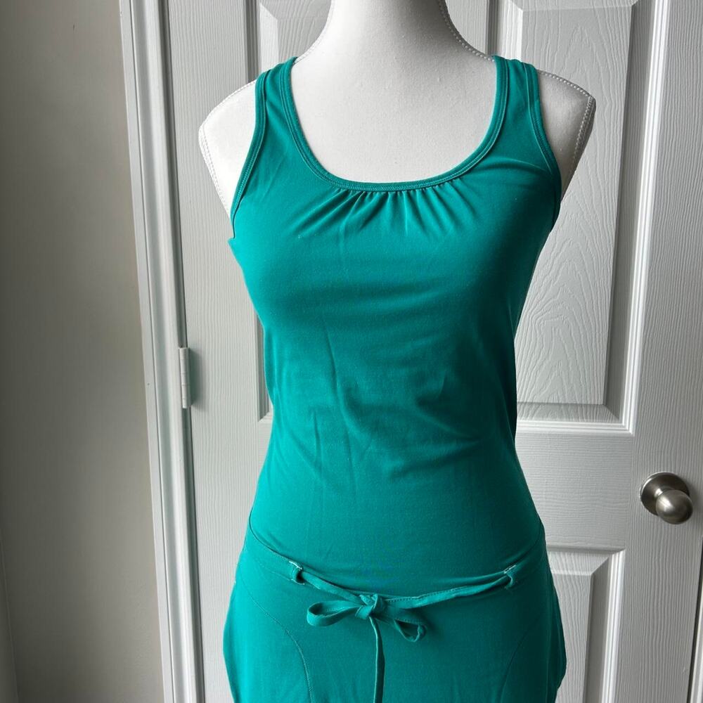 The North Face Never Stop Exploring green travel tank dress in XS - Picture 2 of 6